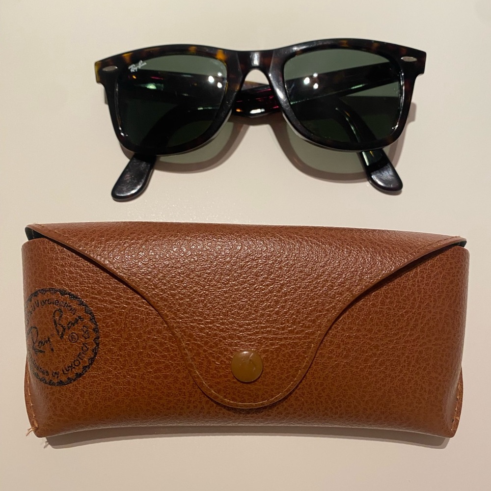 Ray-Ban Tortoise Shell Sunglasses with Brown Case